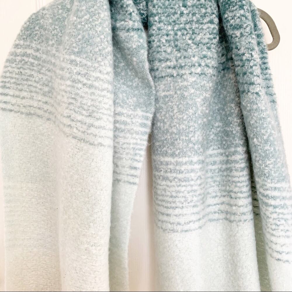 Mer Sea Turquoise Ombre Fringe Wrap Blanket Scarf - Picture 5 of 8